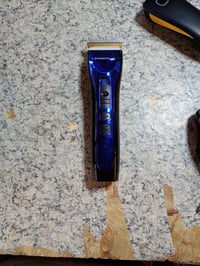 Aparat de tuns păr și barbă fără fir BarberBoss QR-2082 cu auto-ascuțire, lame ceramice, LED — fără încărcător și capete (stare: vezi a doua fotografie) 2