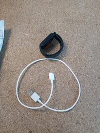Brățară inteligentă Xiaomi Smart Band 9 Active neagră - defectă — defectă, pentru piese: nu pornește, ecran zgâriat (stare: vezi a doua imagine) 2