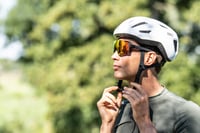 Cască de ciclism BBB Cycling Condor 2.0 BHE-173 pentru MTB și cursieră, cu cozoroc detașabil, alb lucios, mărimea M (52-58 cm) 4