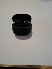 Xiaomi Redmi Buds 8 Active TWS Bluetooth fülhallgató, fekete, töltőtokkal — hibás, alkatrésznek (állapot: lásd a 2. képet) 4