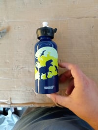 Sticlă pentru copii din aluminiu SIGG Glow Moon Dinos 0,4 l, albastră cu model de dinozaur, fără dop (stare: vezi a 2-a poză) 2