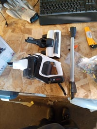 Aspirator de jucărie Theo Klein 6812 Bosch Unlimited, pe baterii, cu funcție de aspirare — defect, pentru piese: nu funcționează cu baterii (stare: vezi a 2-a fotografie) 2