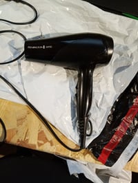 Remington D3198 Ionsko sušilo za kosu 2200W, keramička ionska tehnologija, difuzor i nastavak za oblikovanje, 3 — bez nastavaka (stanje: vidi 2. sliku) 2
