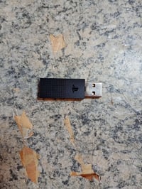 PlayStation PULSE Elite Wireless Fejhallgató — PlayStation Link USB-adapter (alkatrész) 2