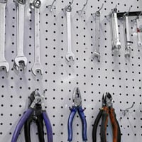 Pegboard Akasztó Szett - 100 db Lyukacsos Falra, 5 és 10 cm-es Méretben 5