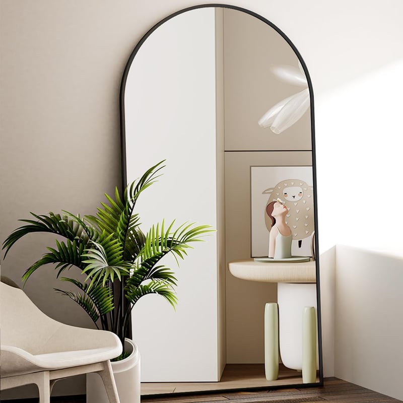 BEAUTYPEAK Ívelt Álló Tükör 180x76 cm - Fekete Alumínium Keretes Teljes Alakos Fali Tükör Nappali Szobába, Öltözködéshez