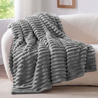 BEDELITE Puha Flanel Takaró 125x150cm Szürke Csíkos Kanapé Pléd - 125 x 150 cm, Gray 1