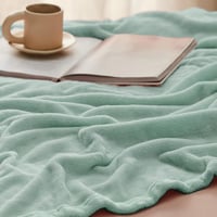 Bedsure nadýchaná flísová deka na pohovku a pre deti - zelená - 130x150 cm 4
