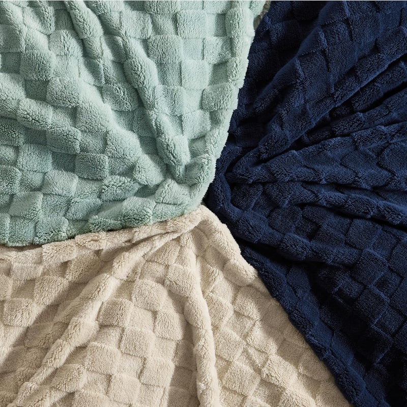 Bedsure Kockás Puha Polár Takaró - Meleg Barna Pléd Kanapéra és Ágyra, Kényelmes Pihenéshez, 130x170 cm
