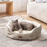 Bedsure Mosható Macska Ágy - 63x53x20 cm Kétoldalú Párnával, Csúszásgátlós Kisállat Fekhely Macskáknak és Kistestű Kutyáknak, Teveszín 8