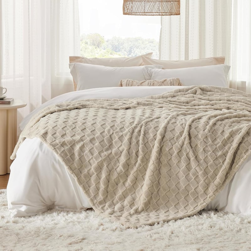 BEDSURE XXL Kockás Fleece Takaró 240x220 cm, Puha Meleg Plaid Pléd Bézs