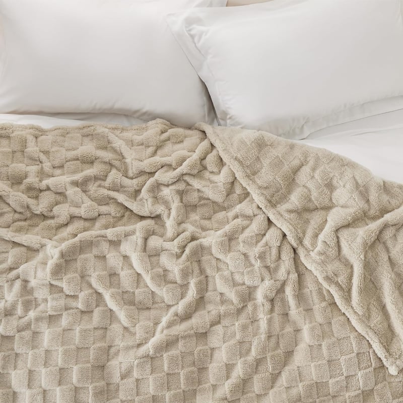 BEDSURE XXL Kockás Fleece Takaró 240x220 cm, Puha Meleg Plaid Pléd Bézs
