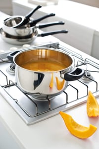 Cratiță din oțel inoxidabil Beka Polo cu capac din sticlă, bază cu 3 straturi, 16 cm, pentru inducție, compatibilă cu mașina de spălat vase 5