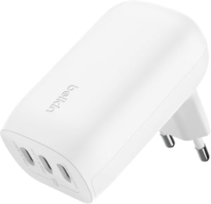 Belkin BoostCharge 67W USB-C zidni punjač s 3 ulaza (PPS, PD 3.1) - bijeli