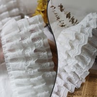 BENECREAT 3 Rétegű Fodros Csipkeszalag - 2,5 méter hosszú, 130 mm széles fehér sifon szegély esküvői dekorációhoz, ruhavarráshoz és kreatív  4
