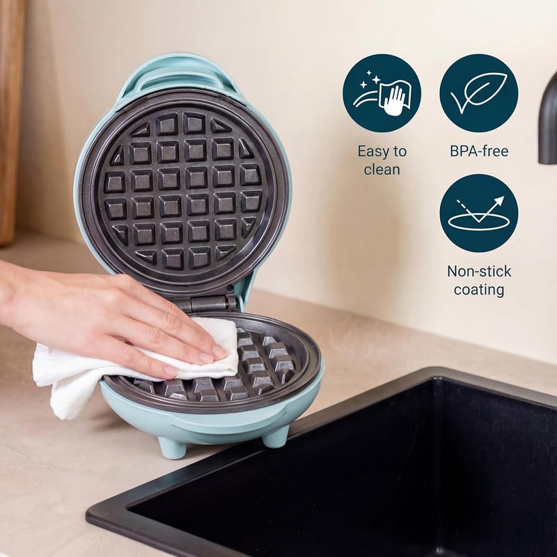 Bestron Mini Gofrisütő Retro Design Menta Színben 550W Antilengő Bevonattal
