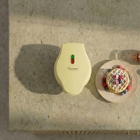 Bestron Mini Gofrisütő Retro Sárga 550W Antilengő Bevonattal 8
