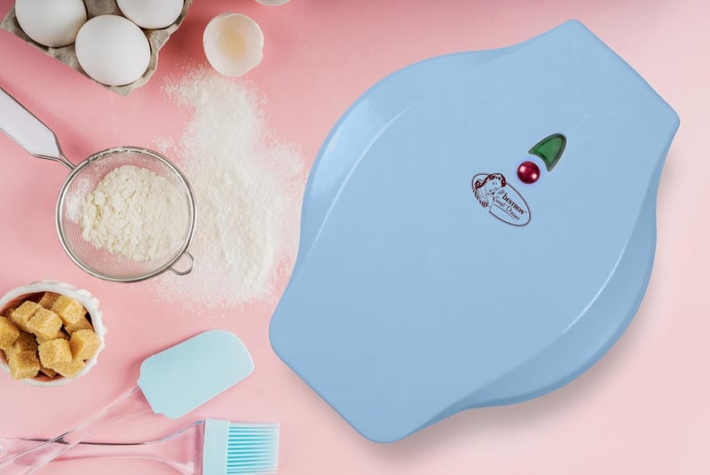 Bestron Mini Sütikészítő Gofrisütő Állat Mintás Tapadásmentes Bevonattal 700W Kék