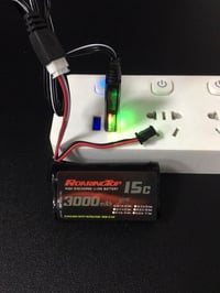 RoaringTop 7,4V 3000mAh Li-ion akkumulátor RC autókhoz és hajókhoz, 2 USB töltővel 6