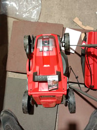 Akumulátorová kosačka Einhell GE-CM 18/33 Li Kit, Power X-Change 18V, šírka záberu 33 cm, bezuhlíkový motor, 30 l zberný kôš, výška kosenia 25–65 mm 2