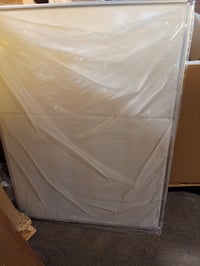 Tablă magnetică DEVELOP 90x120 cm cu ramă din aluminiu, montabilă pe perete — suport inferior îndoit, zgâriat (stare: vezi a 2-a imagine) 2
