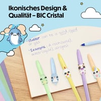 Pix cu bilă BIC Cristal Pastel cu vârf mediu (1,00 mm) cu cerneală albastră - set de 5 bucăți cu corpuri colorate și modele variate, ambalaj din carton 5