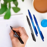 Guľôčkové pero BIC Softfeel Clic Grip čierne - 11 ks 7