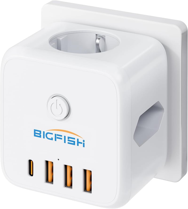 BigFish hálózati elosztó USB-C 4 USB konnektor kapcsolóval, 3-utas hosszabbító adapter, socket cube kábel nélkül