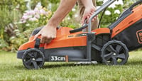 Akumulátorová kosačka BLACK+DECKER BCMW3318N, šírka záberu 33 cm, 18 V, 5-stupňové nastavenie výšky, pre malé a stredne veľké trávniky, bez akumulátora 10