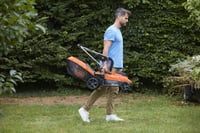 Akumulátorová kosačka BLACK+DECKER BCMW3318N, šírka záberu 33 cm, 18 V, 5-stupňové nastavenie výšky, pre malé a stredne veľké trávniky, bez akumulátora 7