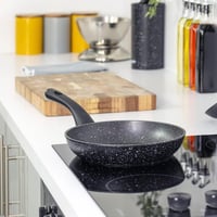 Blackmoor 24 cm-es serpenyő, tapadásmentes, indukciós, elektromos és gázfőzőlaphoz 9