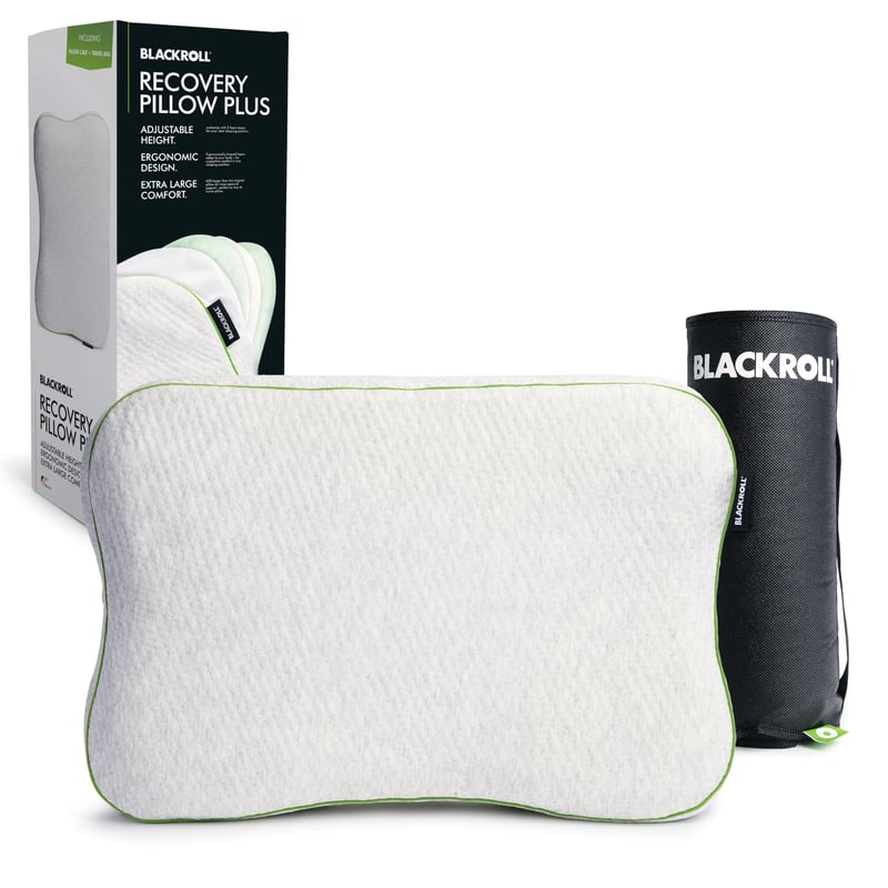 Ergonomický vankúš z pamäťovej peny BLACKROLL Recovery Pillow Plus, nastaviteľná výška (6-13 cm), 60x40 cm, vhodný pre spánok na boku, chrbte aj bruchu.