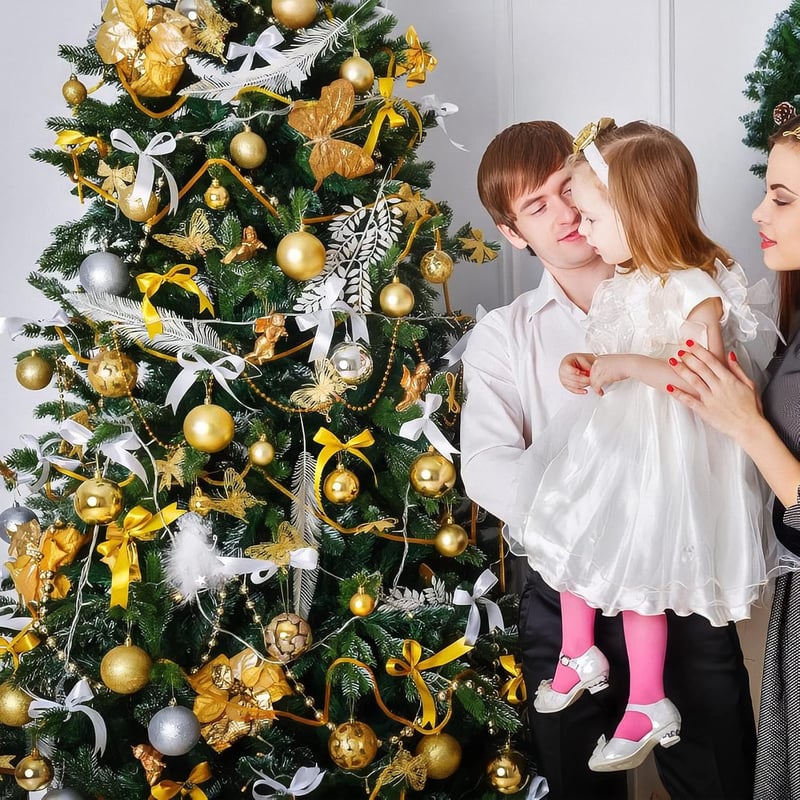 BLAZOR Karácsonyi Gömbdísz Szett 34 db - Törhetetlen Műanyag Karácsonyfadíszek Arany Színben, Matt, Csillámló, Mintás Gömbök 6 cm Átmérővel