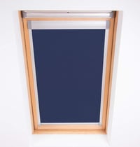 Zatemňovacia roleta na strešné okno Bloc Blinds M04 pre okná Velux – Námornícka modrá, 603 mm x 730 mm 1