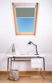 Zatemňovacia roleta Bloc Blinds pre strešné okná Velux, cínovosivá, veľkosť S06 3