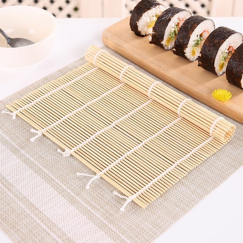 BNOYONERAS Bamboo Sushi Mat 3 db Sushi Tekerő Szőnyeg Rizslabdázó és Pálcikák Készlettel