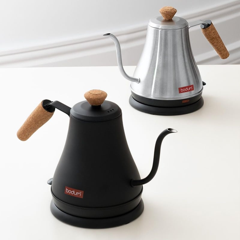 Bodum Melior elektromos vízforraló 0,8L 1800W hosszú kiöntővel