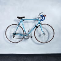 Suport de perete pentru bicicletă din lemn Borgen, 27 cm, negru, capacitate 20 kg, pentru biciclete de șosea, MTB și electrice 7
