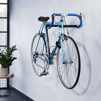 Suport de perete pentru bicicletă din lemn Borgen, 27 cm, negru, capacitate 20 kg, pentru biciclete de șosea, MTB și electrice 3