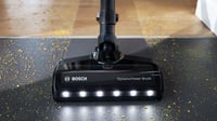 Aspirator vertical cu acumulator Bosch BBS711W Unlimited 7, FlexTube, 18V, 3Ah, alb, cu iluminare LED, design ușor 10
