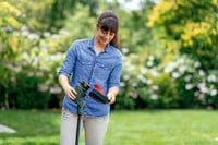 Bosch EasyGrassCut 18V-260 Akumulatorski trimer za travu – promjer rezanja 26 cm, 18V sustav, komplet 6