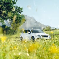 Výmena kabínového filtra s aktívnym uhlím Bosch R2369 9