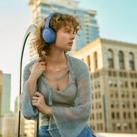 Căști Bose QuietComfort Bluetooth cu anulare a zgomotului și microfon, Over-Ear, autonomie 24 ore, Albastru amurg - Ediție limitată 3