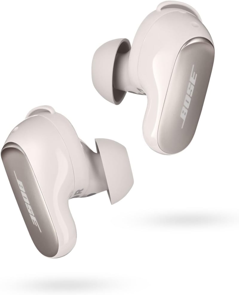 Bluetooth slúchadlá s potlačením hluku Bose QuietComfort Ultra Earbuds s priestorovým zvukom, aktívnym potlačením hluku, v dymovo bielej farbe