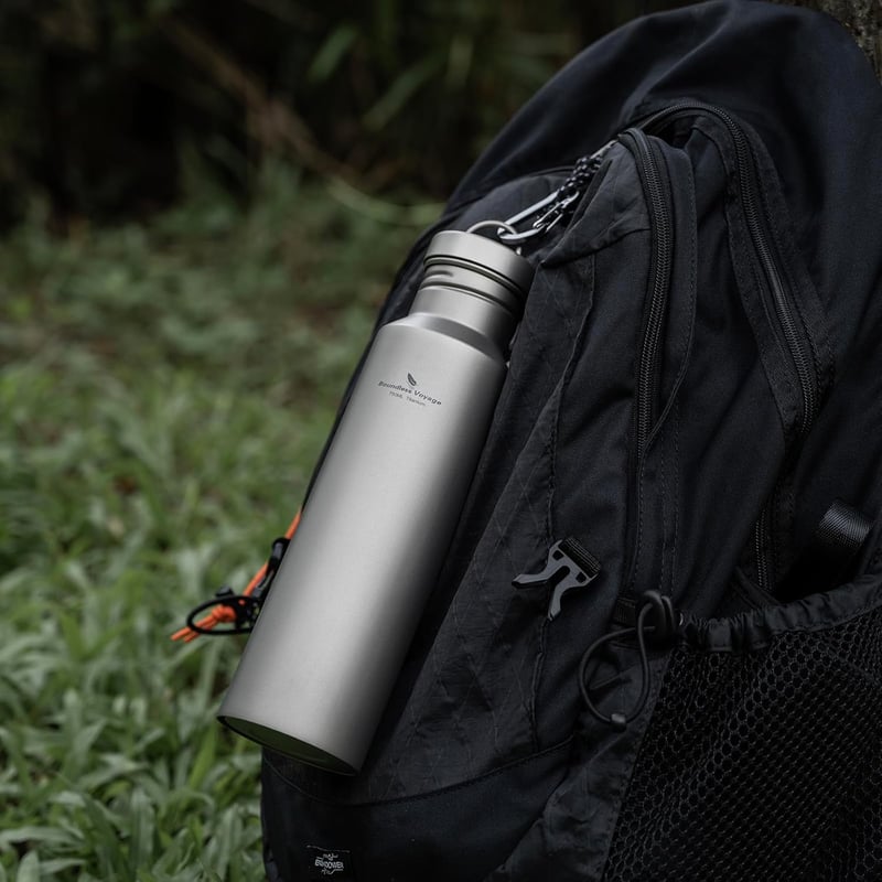 Boundless Voyage Titánium Kulacs 750ml - Ultrakönnyű Túra Sportpalack Titán Fedéllel Kempingezéshez, Kerékpározáshoz, Túrázáshoz