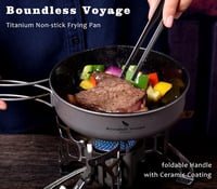 Boundless Voyage Titánium Összecsukható Serpenyő - Tapadásmentes Kempingfőző Edény Túrázáshoz, Kiránduláshoz - 15cm Átmérőjű Gázfőzővel Komp 9