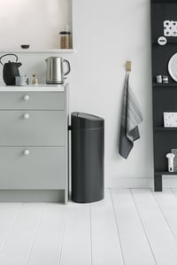 Odpadkový kôš Brabantia Touch Bin s dotykovým otváraním 40 l, matná čierna nehrdzavejúca oceľ, 30,2 x 43,5 x 76,5 cm 10