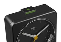 Analógový budík Braun BC03B v čiernej farbe – funkcia snooze a podsvietenie, tichý quartzový strojček, luminiscenčné ručičky, crescendo budenie 6