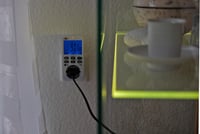 Digitálna týždenná spínacia zásuvka Brennenstuhl Comfort-Line – biela, s funkciou odpočítavania, ochranou pred dotykom, na vnútorné použitie 3