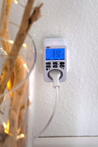 Digitálny týždenný časový spínač Brennenstuhl – biely 6